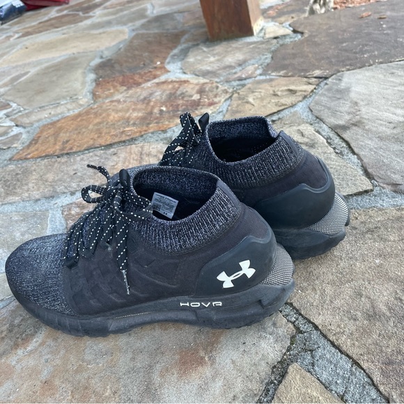 Men’s under armour hovr shoes - Picture 3 of 3